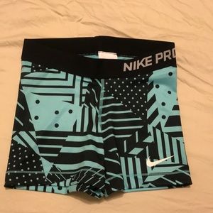 AUTHENTIC NIKE PRO SPANDEX ATHLETIC SHORTS